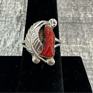 Vintage Nelson Eustace Zuni Sterling Coral Ring Feather Leaf Design Sz 7.5